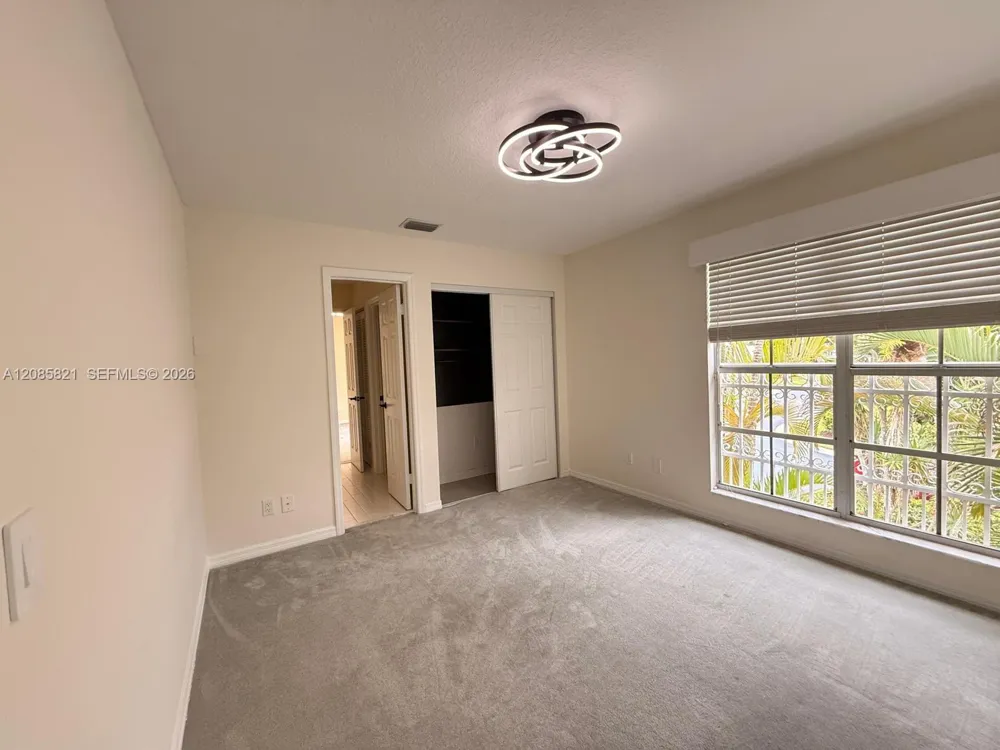 30 Windsor Ln ##30 Palm Beach Gardens, FL 33418