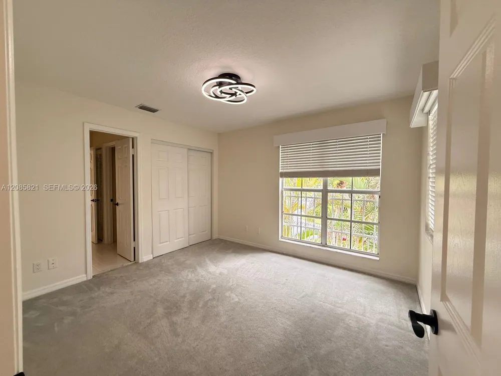 30 Windsor Ln ##30 Palm Beach Gardens, FL 33418