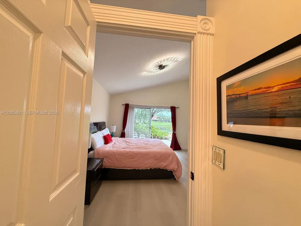 30 Windsor Ln ##30 Palm Beach Gardens, FL 33418