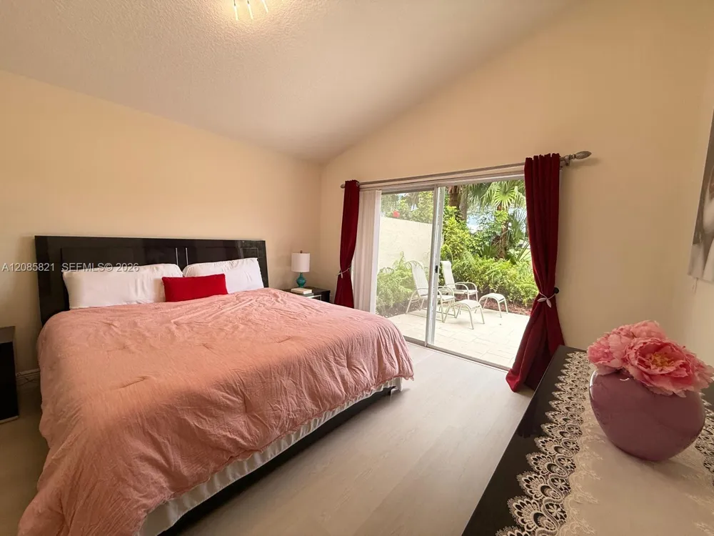 30 Windsor Ln ##30 Palm Beach Gardens, FL 33418