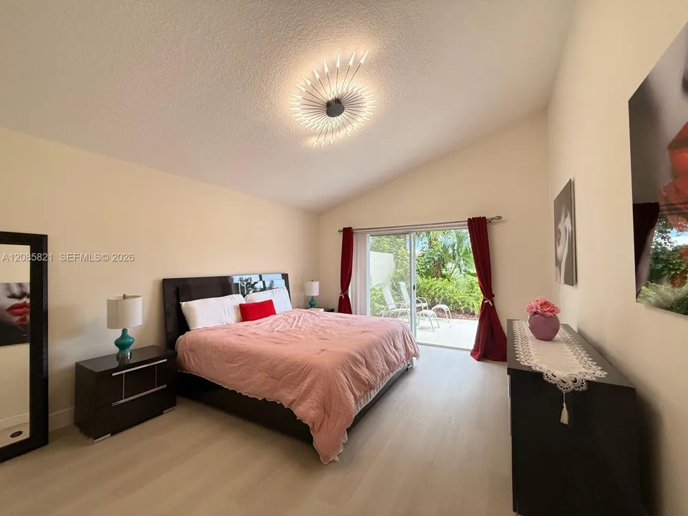 30 Windsor Ln ##30 Palm Beach Gardens, FL 33418