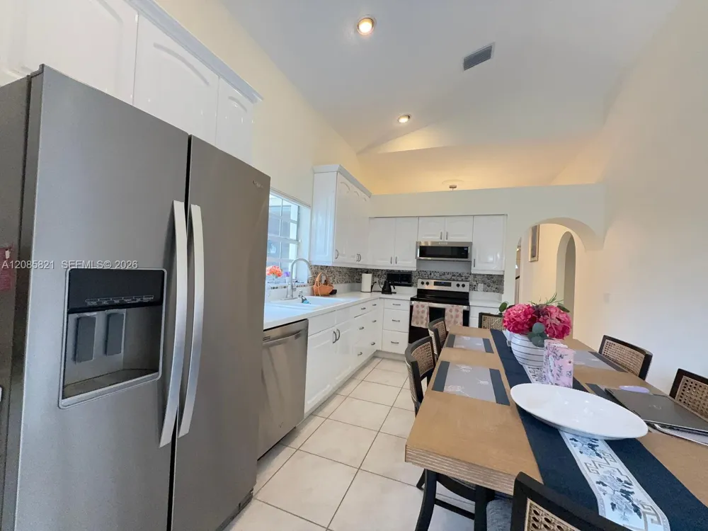 30 Windsor Ln ##30 Palm Beach Gardens, FL 33418