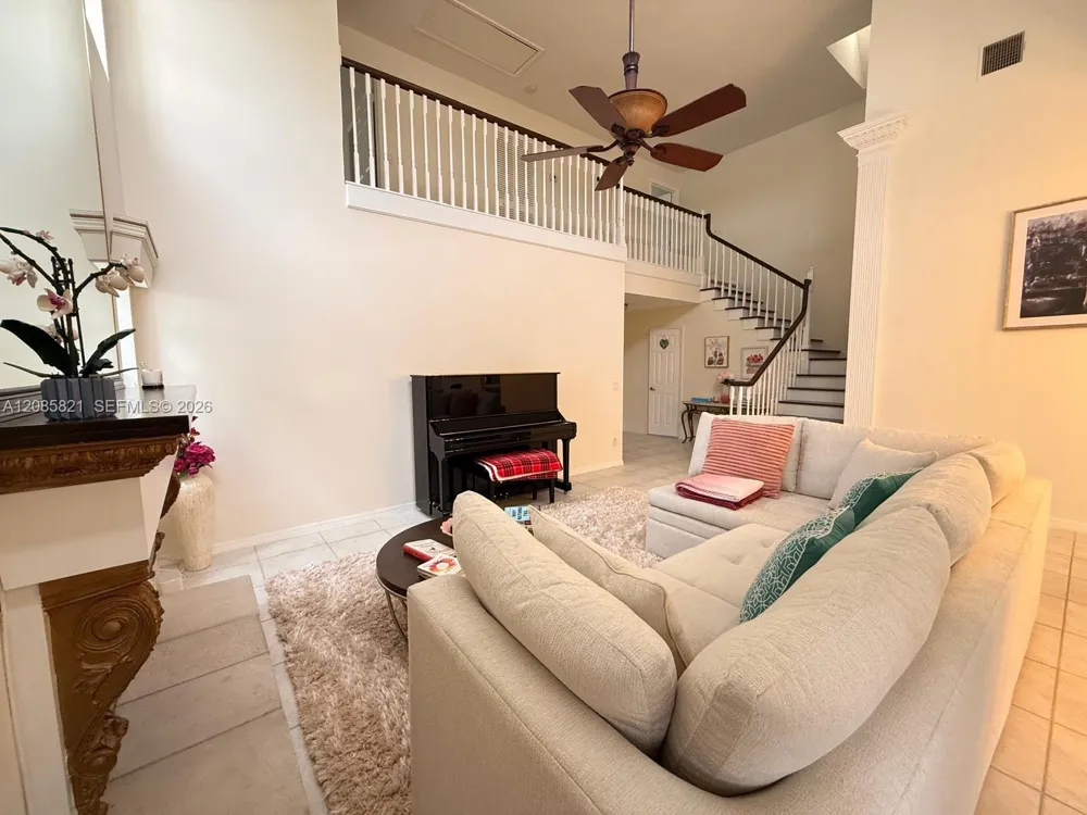 30 Windsor Ln ##30 Palm Beach Gardens, FL 33418