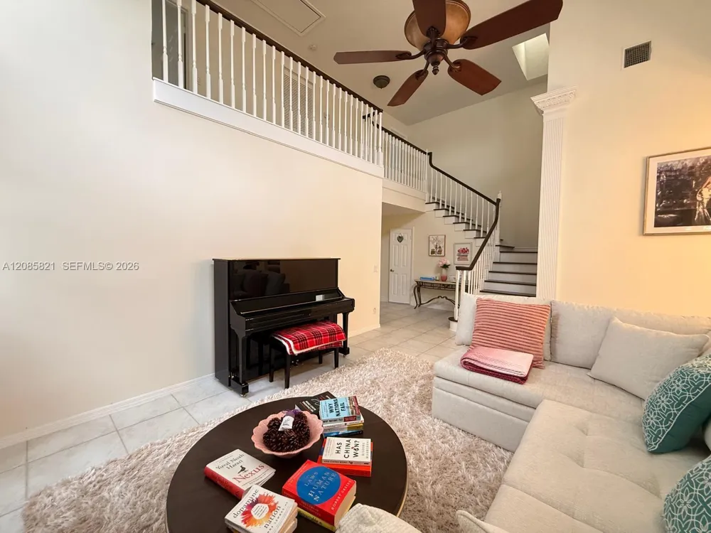 30 Windsor Ln ##30 Palm Beach Gardens, FL 33418