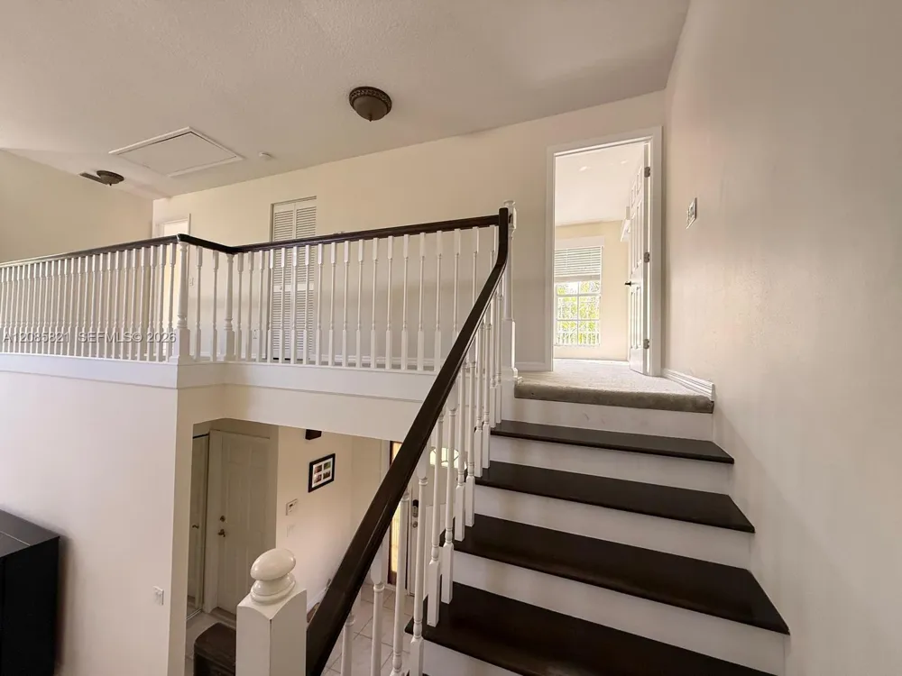 30 Windsor Ln ##30 Palm Beach Gardens, FL 33418