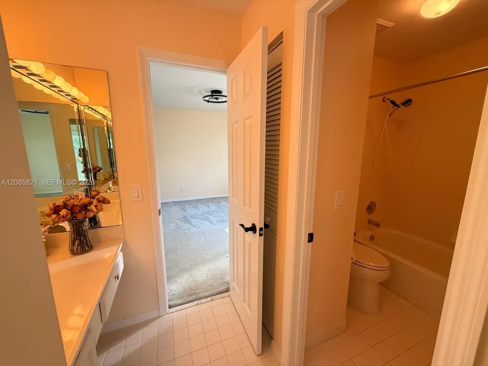 30 Windsor Ln ##30 Palm Beach Gardens, FL 33418