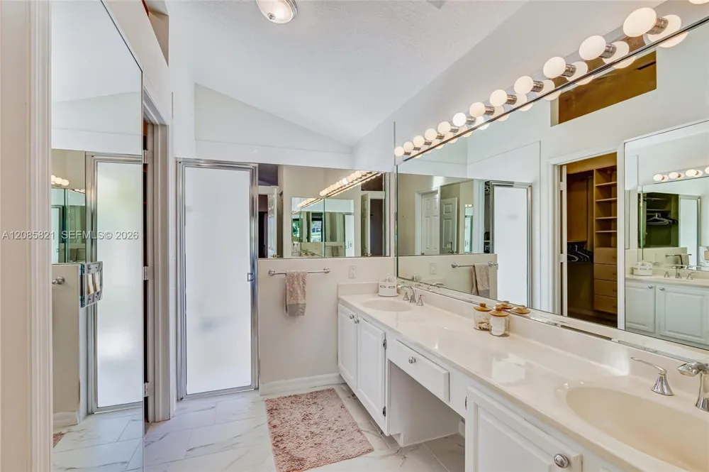 30 Windsor Ln ##30 Palm Beach Gardens, FL 33418