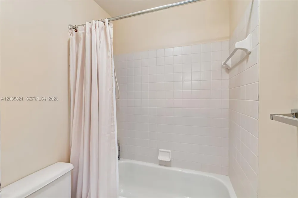 30 Windsor Ln ##30 Palm Beach Gardens, FL 33418