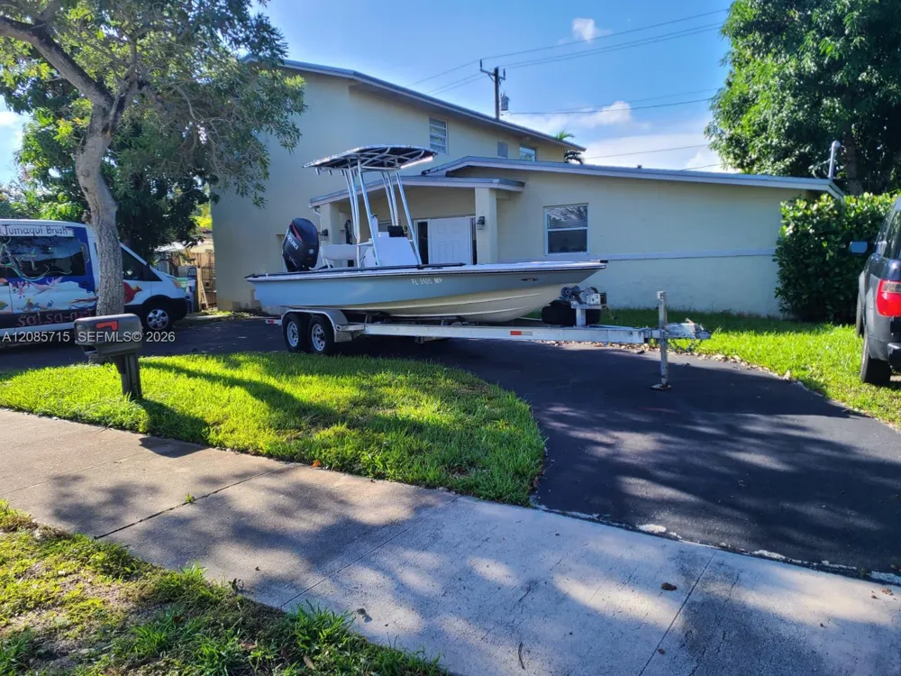 9860 SW 83rd St #1 Miami, FL 33173