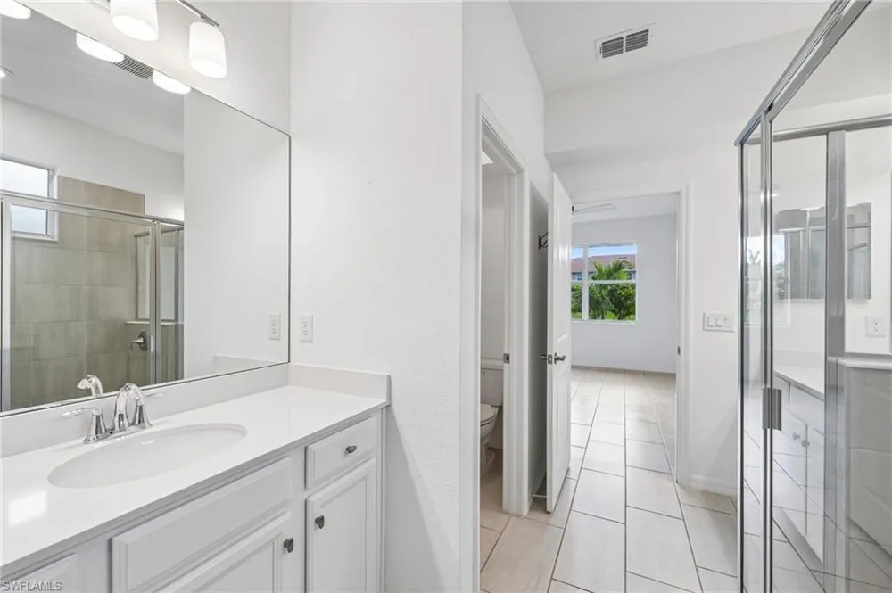 2583 Vine Avenue Naples, FL 34120