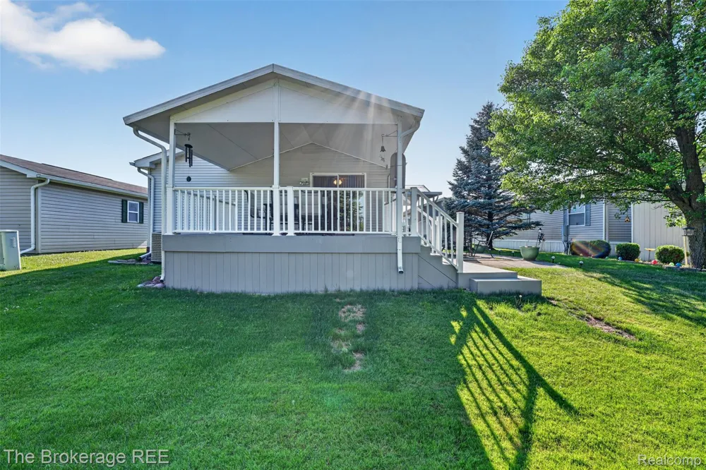 129 Ashley Circle Swartz Creek City, MI 48473