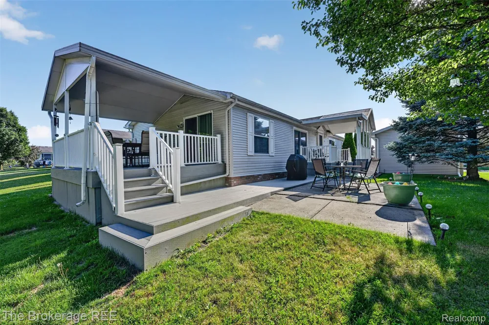 129 Ashley Circle Swartz Creek City, MI 48473