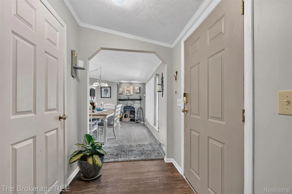 129 Ashley Circle Swartz Creek City, MI 48473