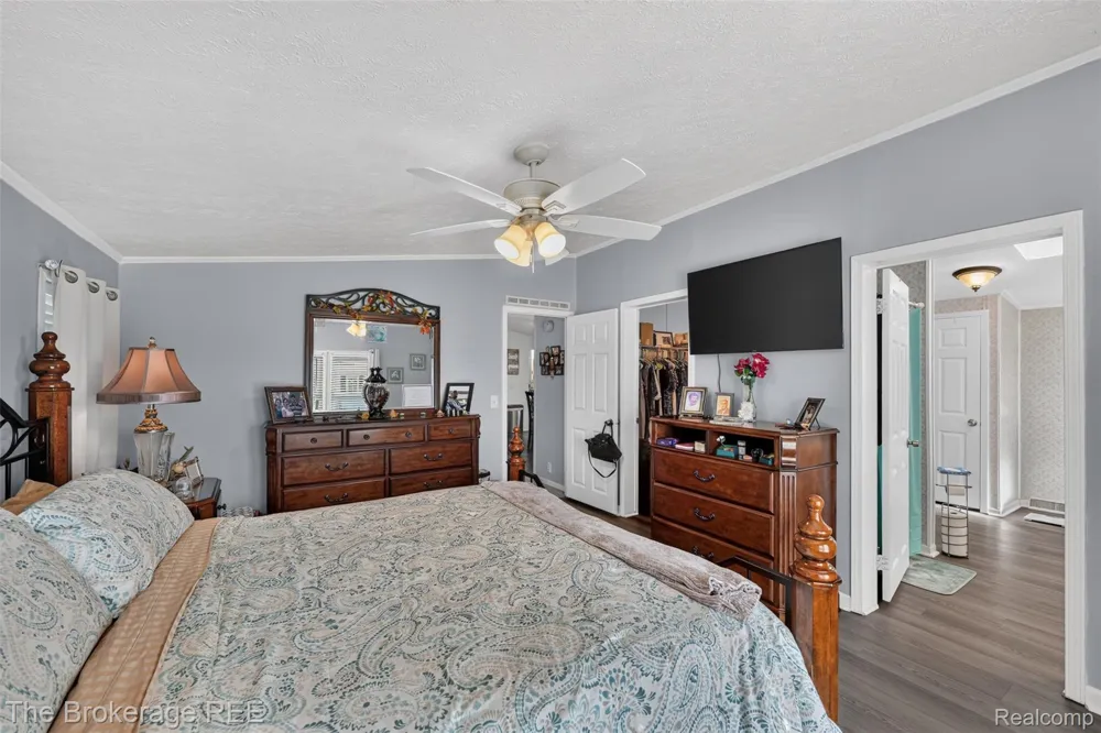 129 Ashley Circle Swartz Creek City, MI 48473