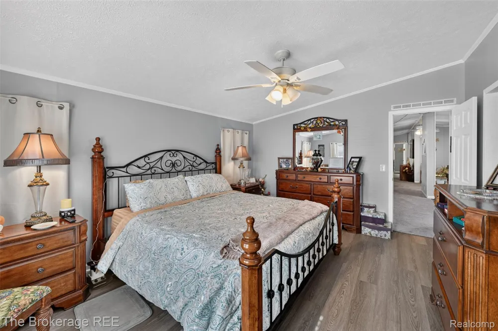 129 Ashley Circle Swartz Creek City, MI 48473