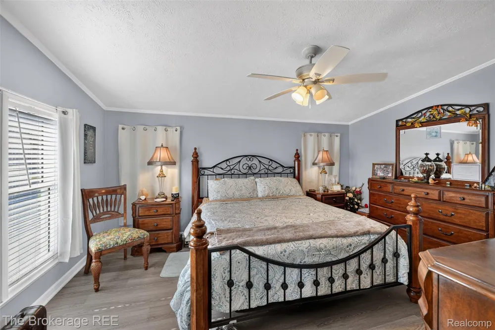 129 Ashley Circle Swartz Creek City, MI 48473
