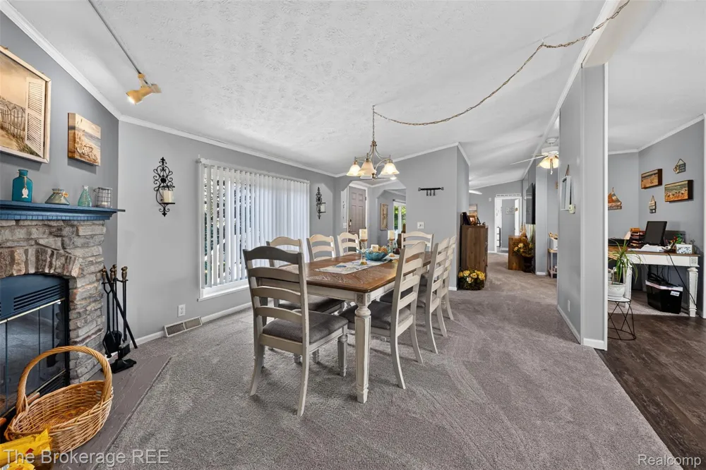 129 Ashley Circle Swartz Creek City, MI 48473