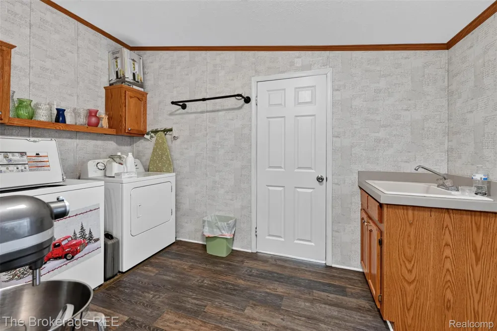 129 Ashley Circle Swartz Creek City, MI 48473