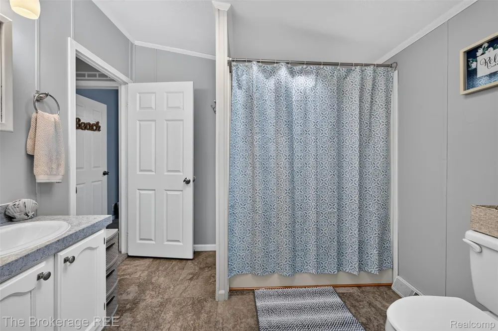 129 Ashley Circle Swartz Creek City, MI 48473