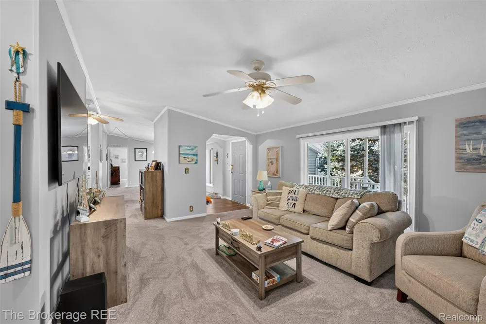 129 Ashley Circle Swartz Creek City, MI 48473