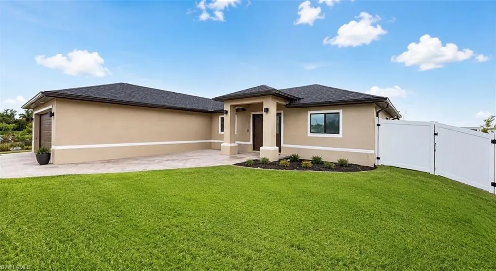 2208 NW 42nd Place Cape Coral, FL 33993