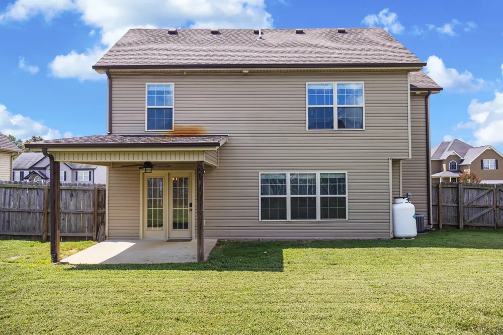 571 Tracy Ln Clarksville, TN 37040