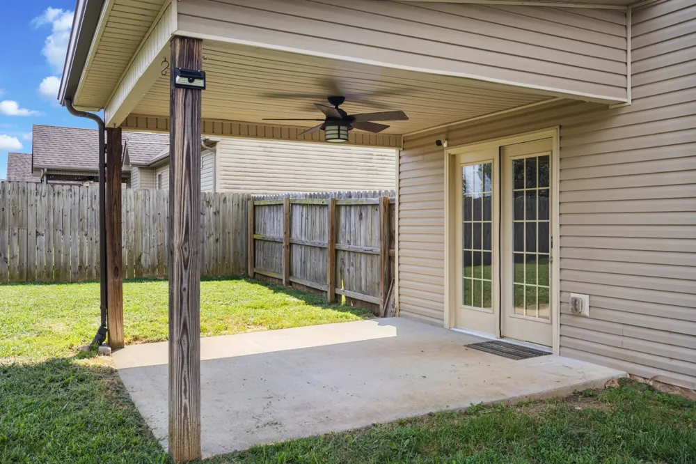 571 Tracy Ln Clarksville, TN 37040