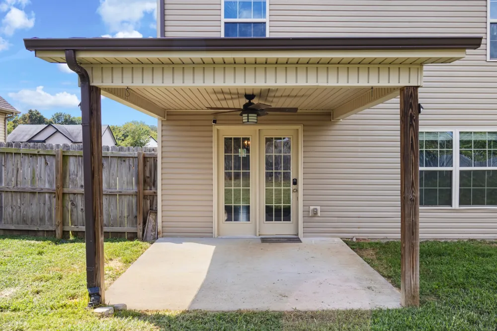 571 Tracy Ln Clarksville, TN 37040