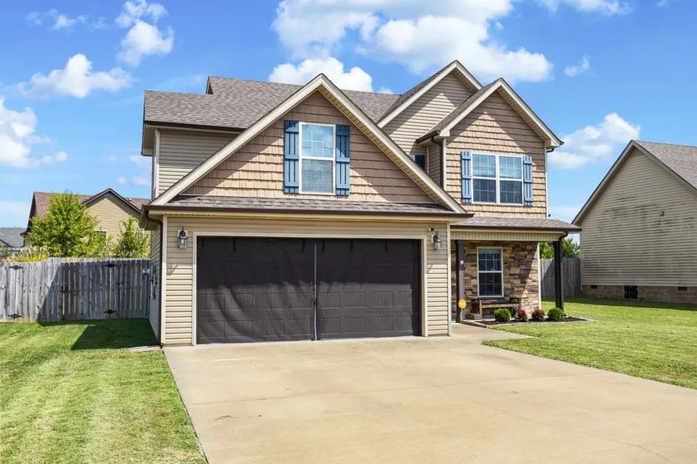 571 Tracy Ln Clarksville, TN 37040