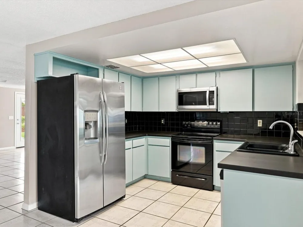 6002 FIREFLY LN Apollo Beach, FL 33572