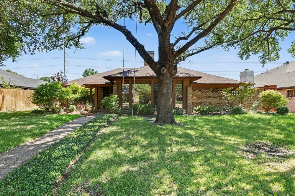 13126 Fall Manor Drive Dallas, TX 75243