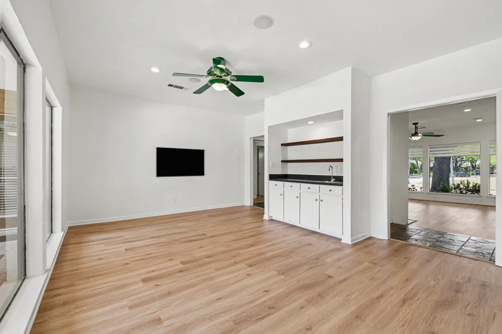 13126 Fall Manor Drive Dallas, TX 75243