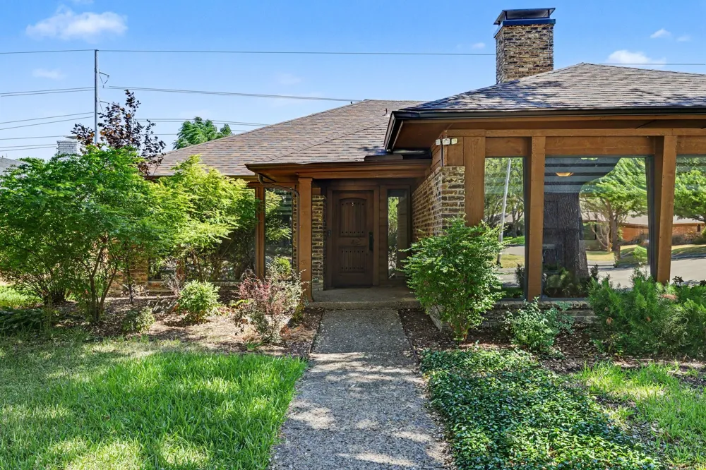 13126 Fall Manor Drive Dallas, TX 75243