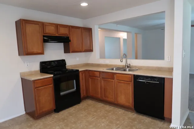 10018 Southern Sun San Antonio, TX 78245
