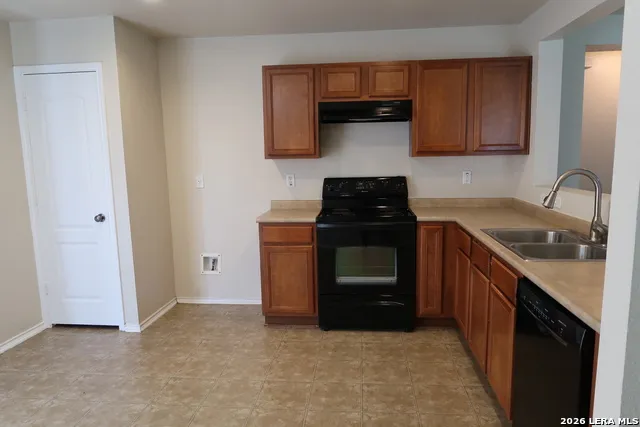 10018 Southern Sun San Antonio, TX 78245