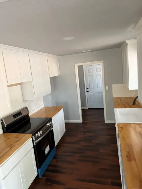 209 porter Court