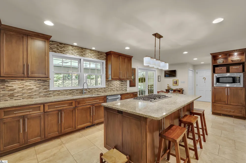 128 Lomond Lane Spartanburg, SC 29307