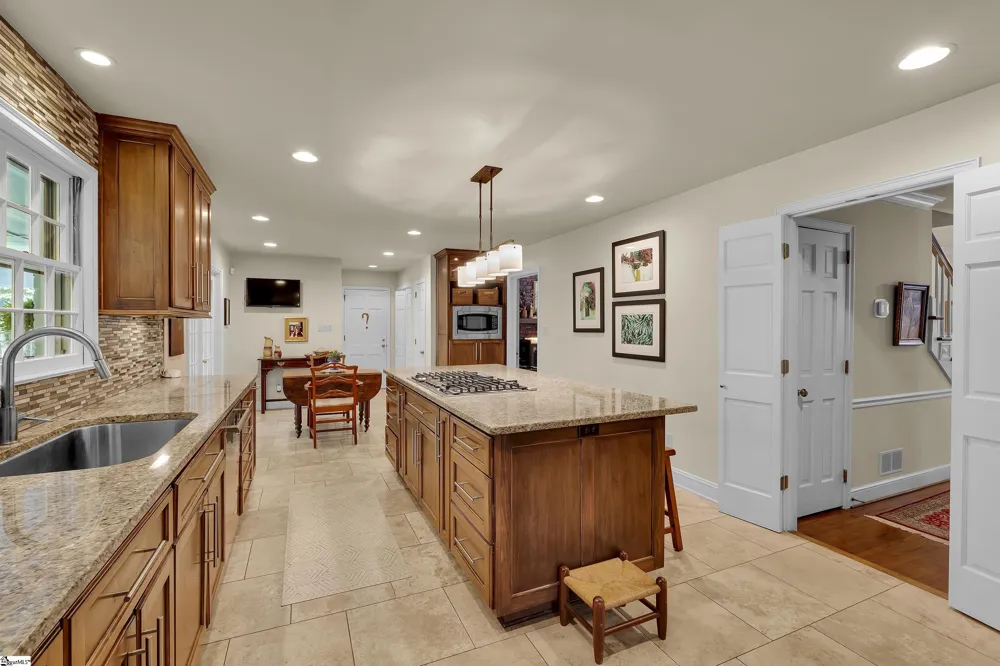 128 Lomond Lane Spartanburg, SC 29307
