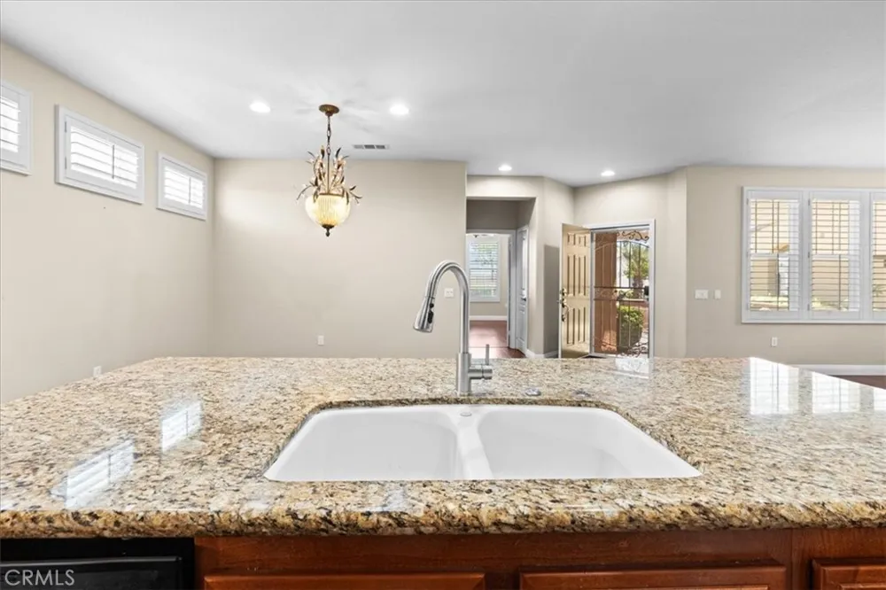 125 Thistle Beaumont, CA 92223