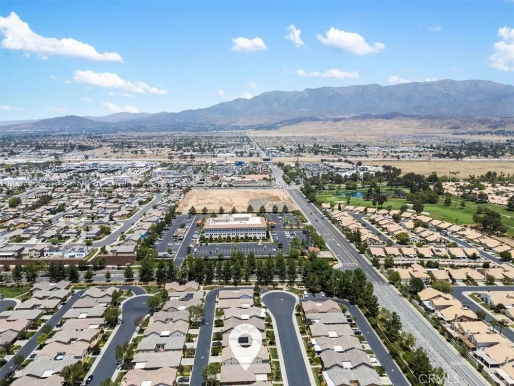 125 Thistle Beaumont, CA 92223