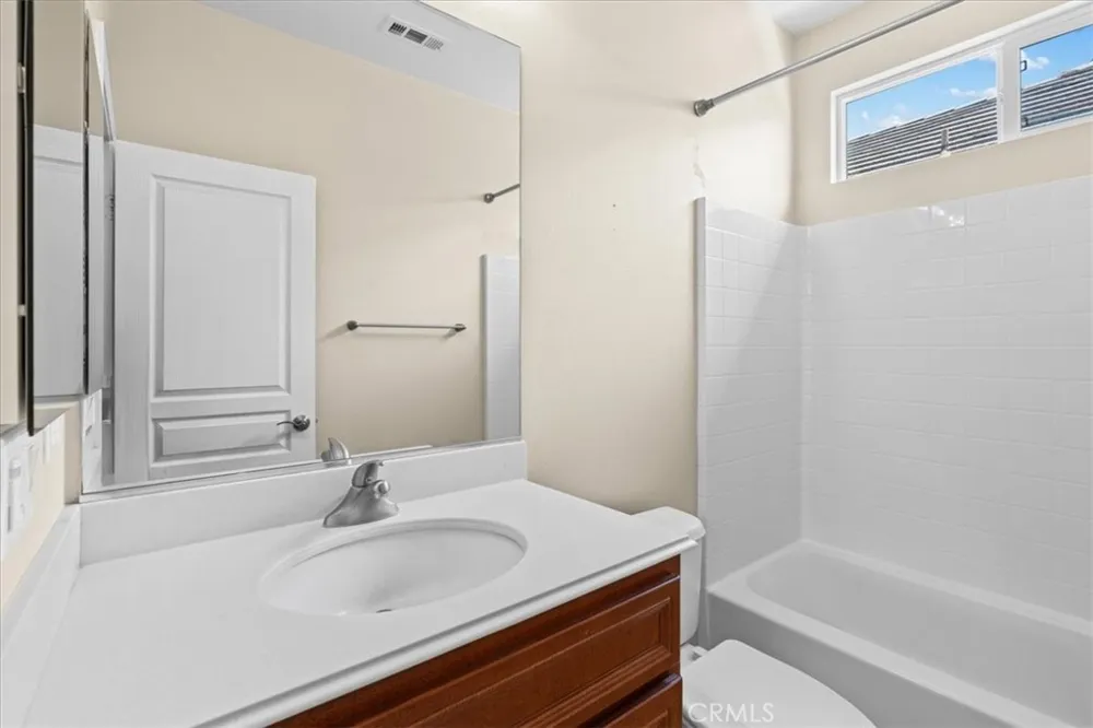 125 Thistle Beaumont, CA 92223