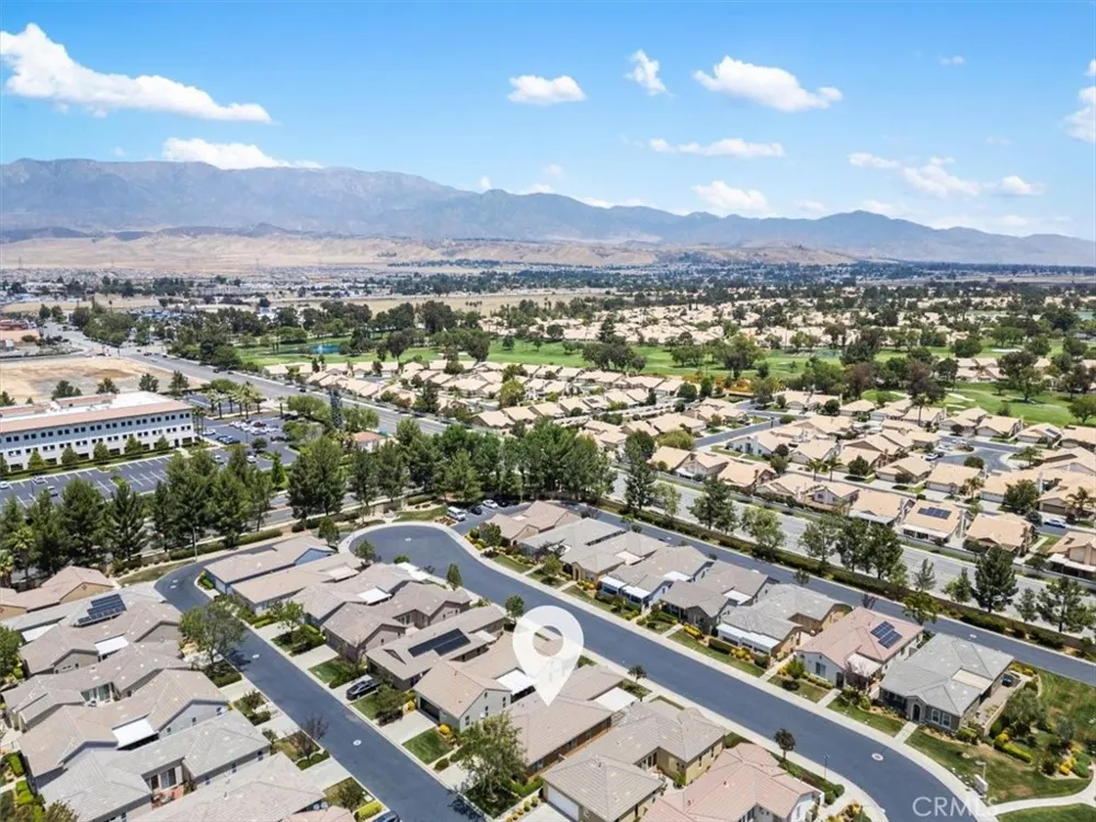 125 Thistle Beaumont, CA 92223