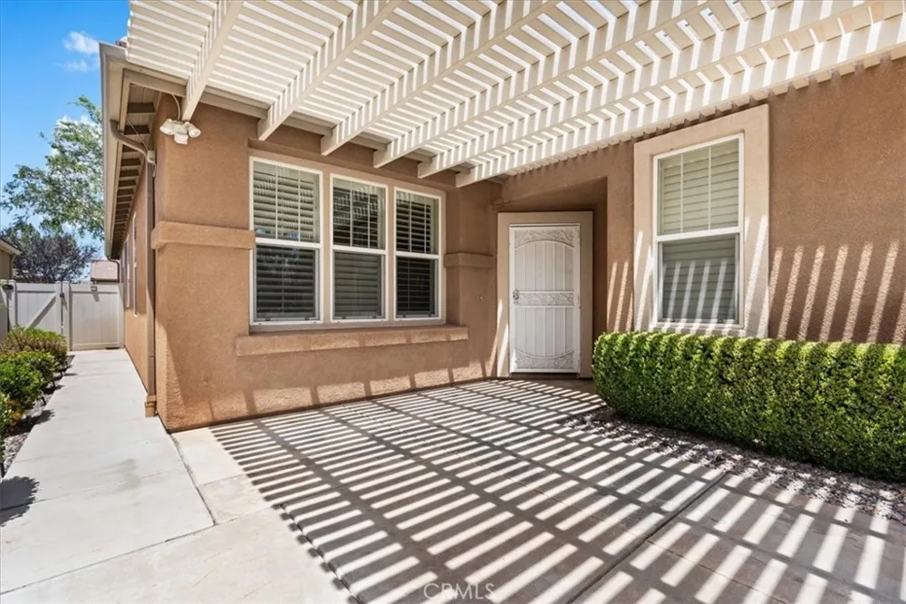 125 Thistle Beaumont, CA 92223