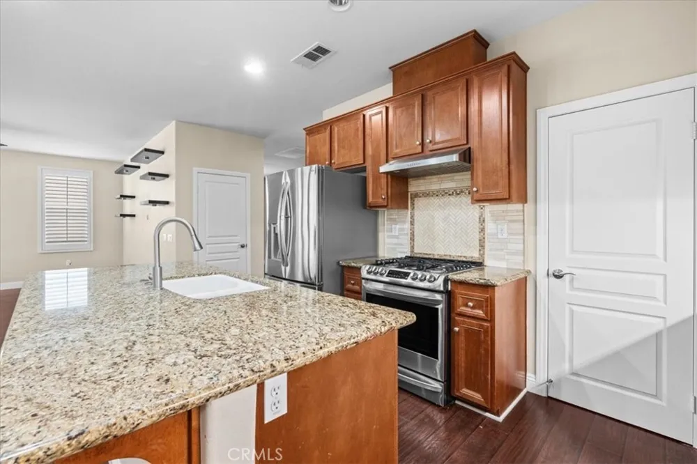 125 Thistle Beaumont, CA 92223