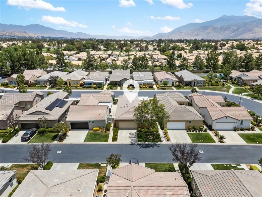 125 Thistle Beaumont, CA 92223
