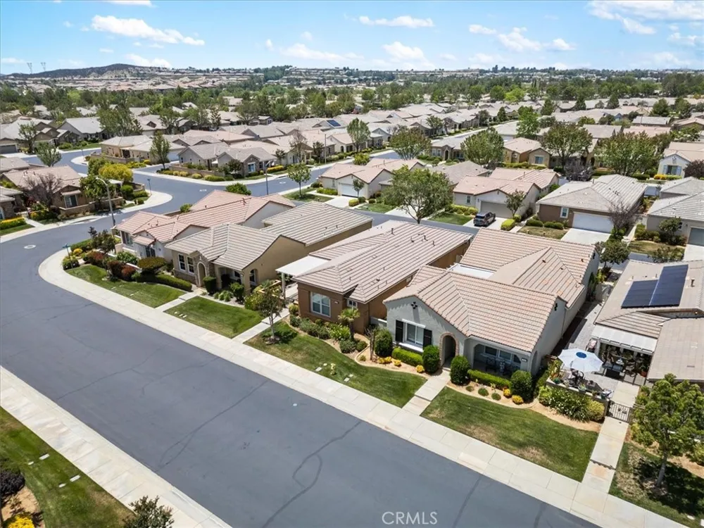 125 Thistle Beaumont, CA 92223