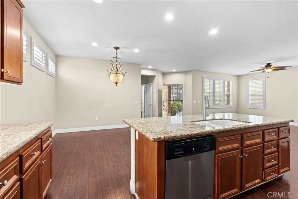 125 Thistle Beaumont, CA 92223