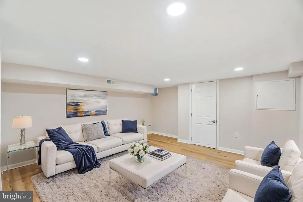 5028 N CAMAC ST Philadelphia, PA 19141