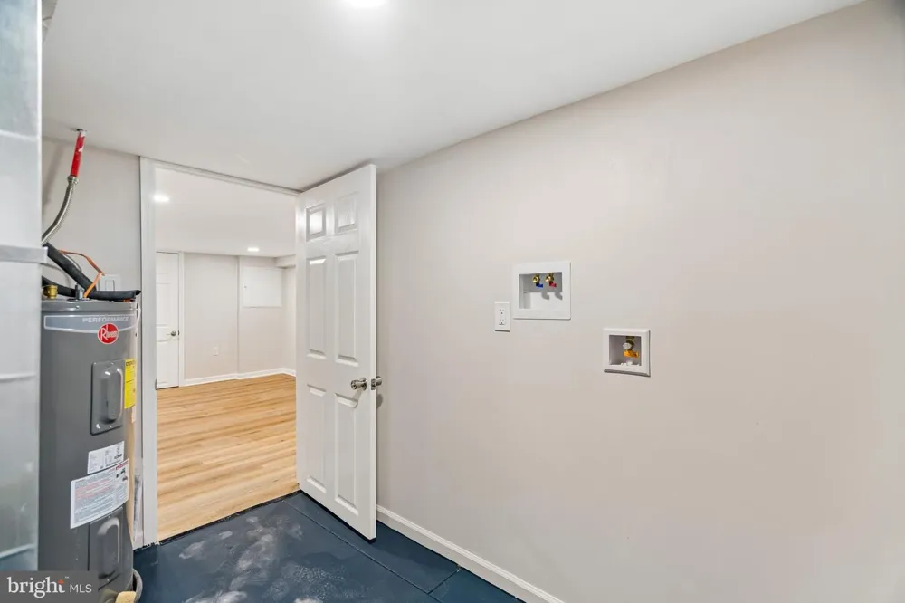 5028 N CAMAC ST Philadelphia, PA 19141
