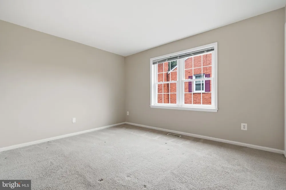 4915 7TH ROAD S Arlington, VA 22204